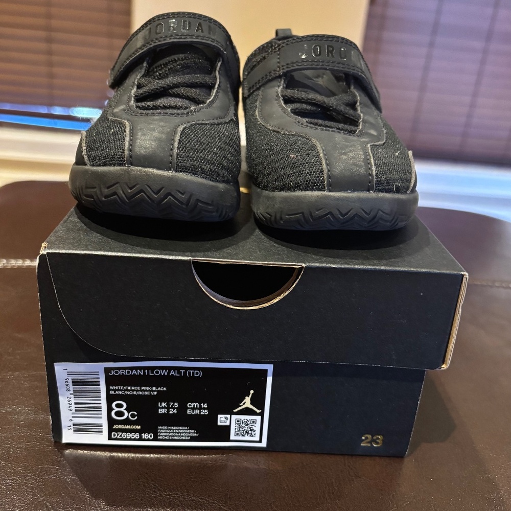 TODDLER JORDAN 1 LOW ALT SNEAKERS SIZE 8C